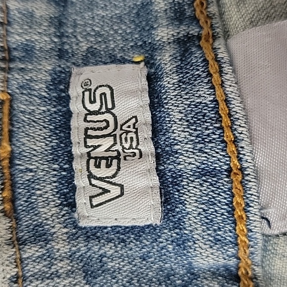 VENUS USA Distressed Light Wash Floral Embroidered Patch Flare Bootcut Jeans 4 - Picture 11 of 13